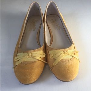 Seychelles yellow suede flats, size 6.5